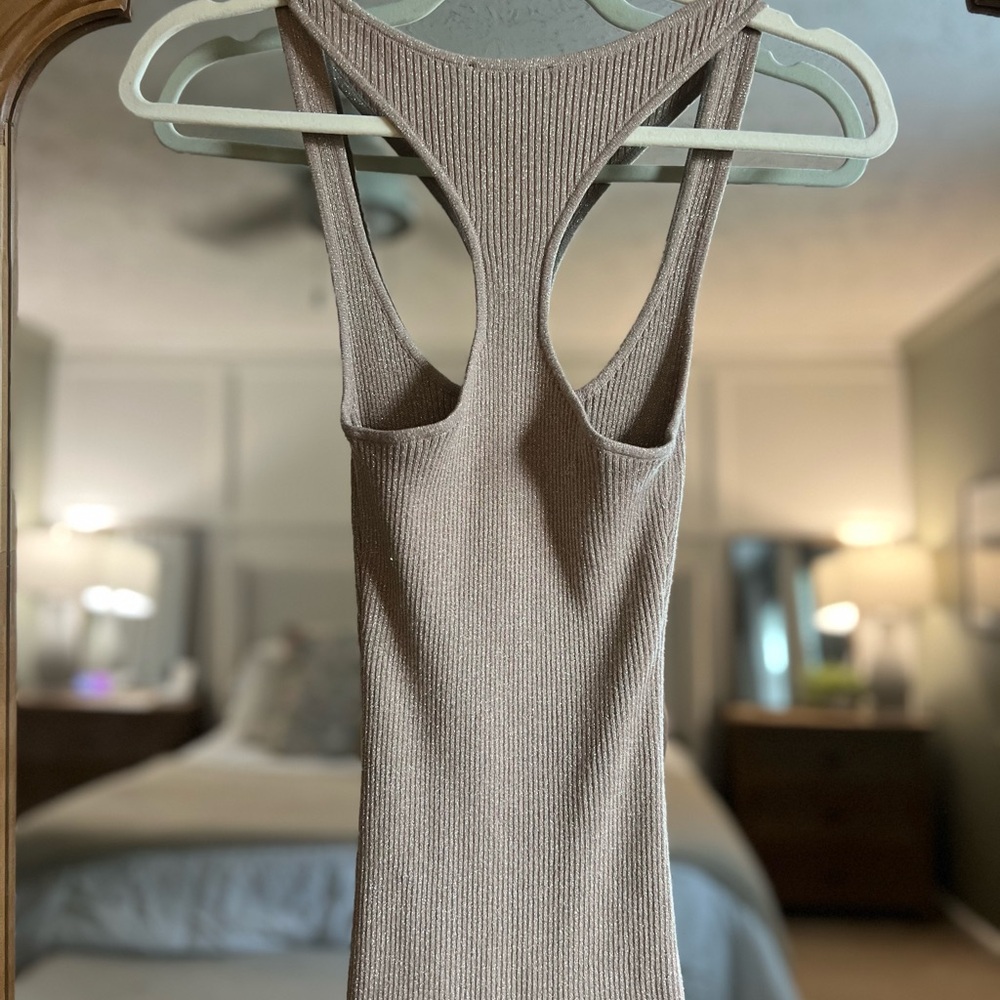 Bebe Tan Ribbed Tank Top ribbed gold metallic sz Large - Picture 7 of 7